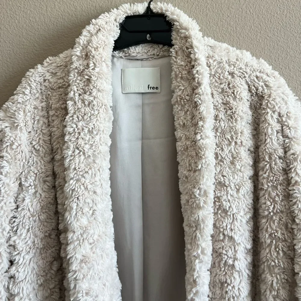 Aritzia Wilfred Free Grete Sherpa Coat